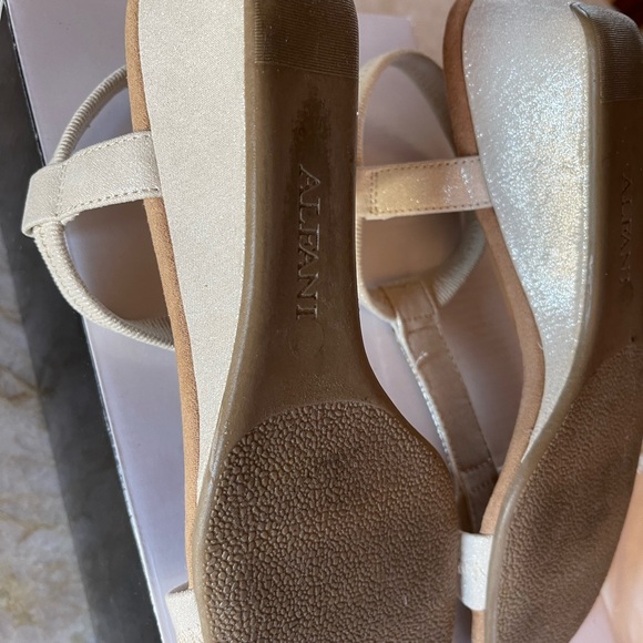 Alfani, gold, shimmer, wedge - Picture 6 of 8